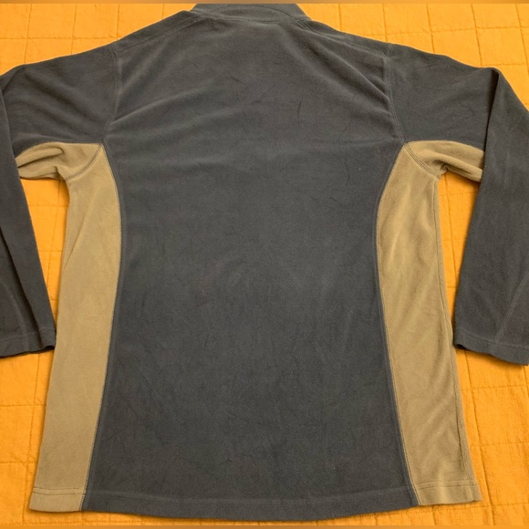 Fleece Pullover Sweatshirt - Picture 9 of 10